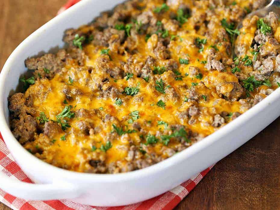 Keto ground beef recipes are easy to come by because they use lean meat and are extremely filling. 