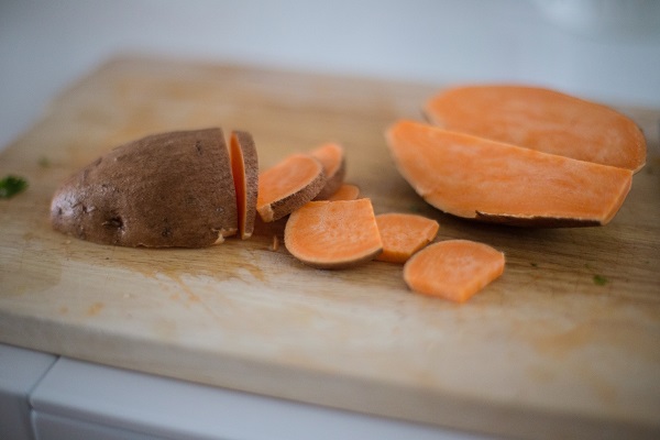 4 Reasons to Add Sweet Potatoes to Your Diet